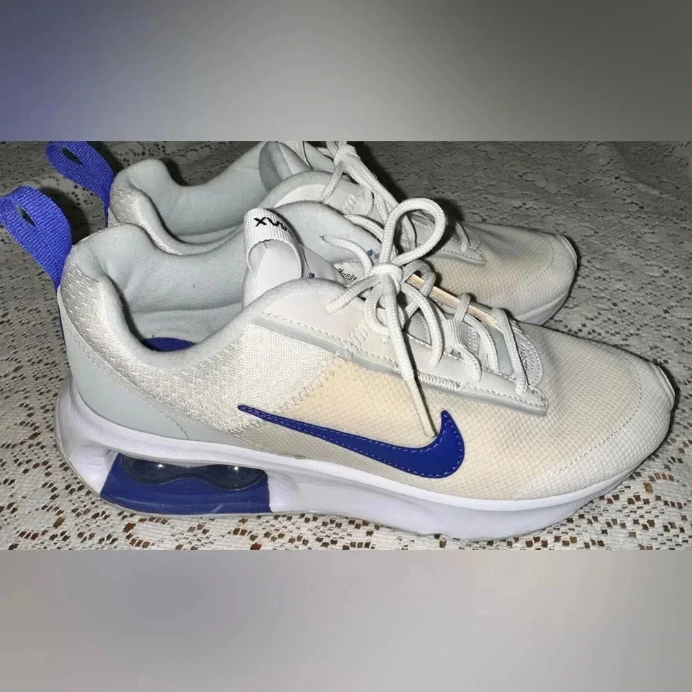 Nike Air Max Interlock Lite White Lapis Sneakers - Size 7.5 - Picture 2 of 7